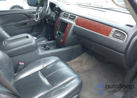 2012 Chevrolet Suburban 1500 Lt from USA, damaged, VIN 1GNSKJE75CR101007